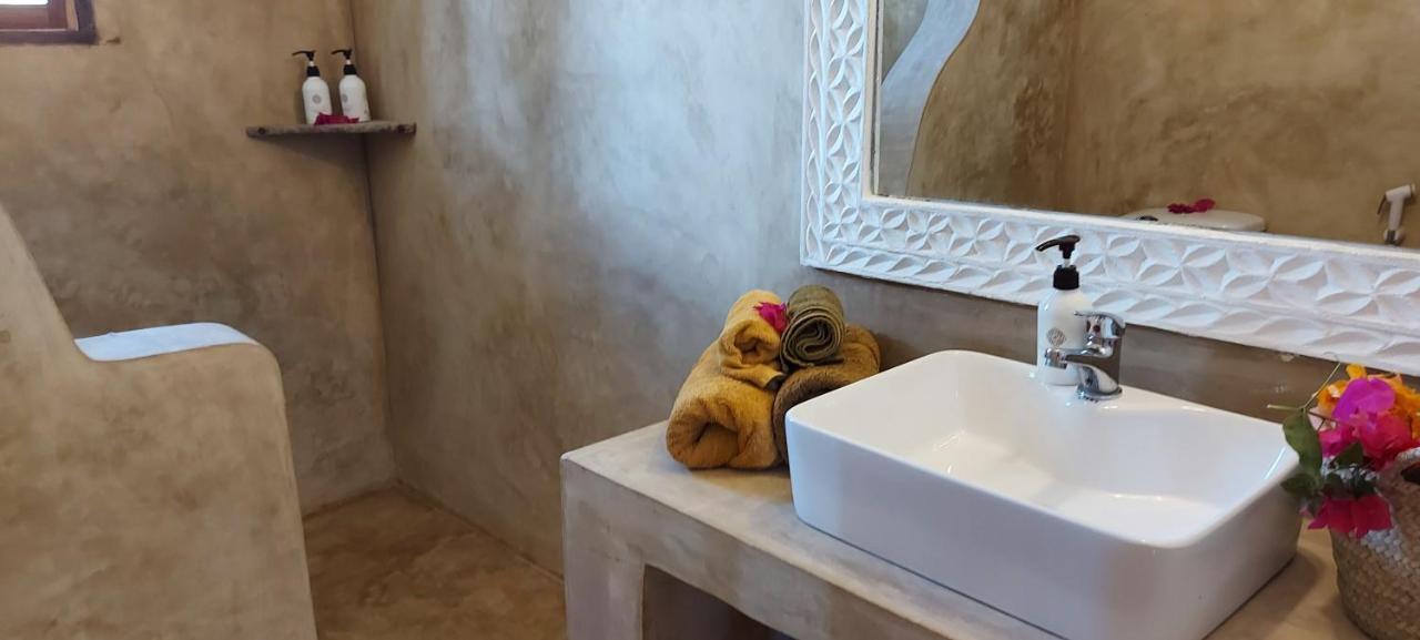 Moyo Top Floor Apartment Pwani Mchangani Dış mekan fotoğraf